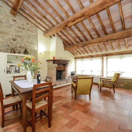 Semesterbostad Idyllic With Charm